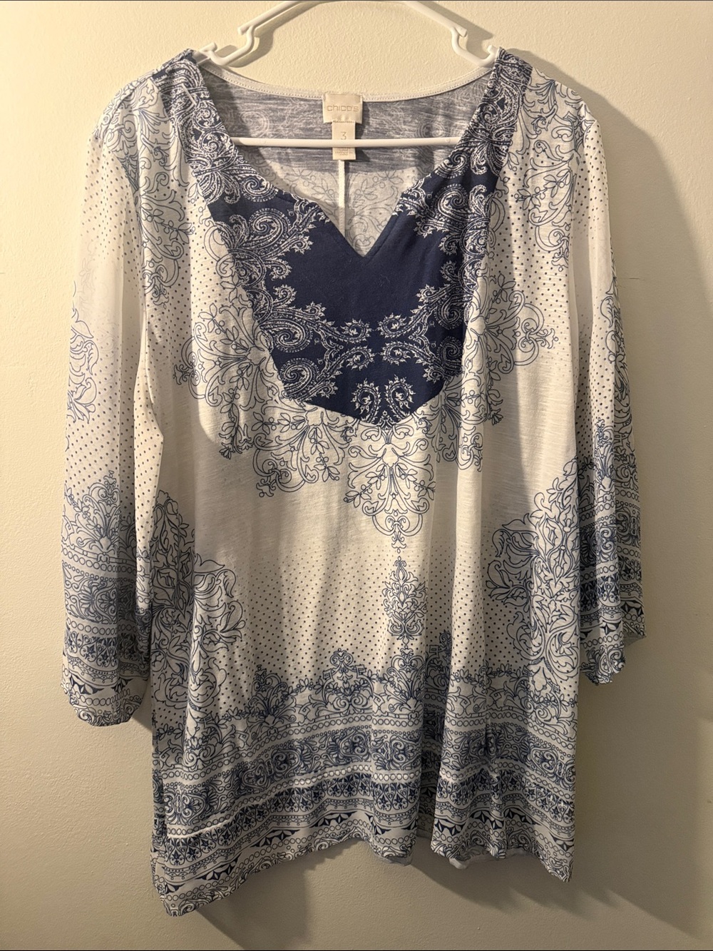 Chico's White & Navy Printed V-Neck Tunic